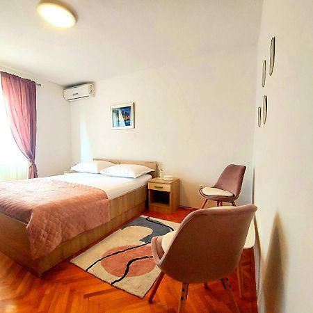 Apartment Fila - Large & Close To The Beach Makarska Dış mekan fotoğraf