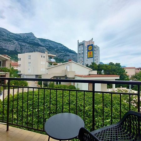Apartment Fila - Large & Close To The Beach Makarska Dış mekan fotoğraf