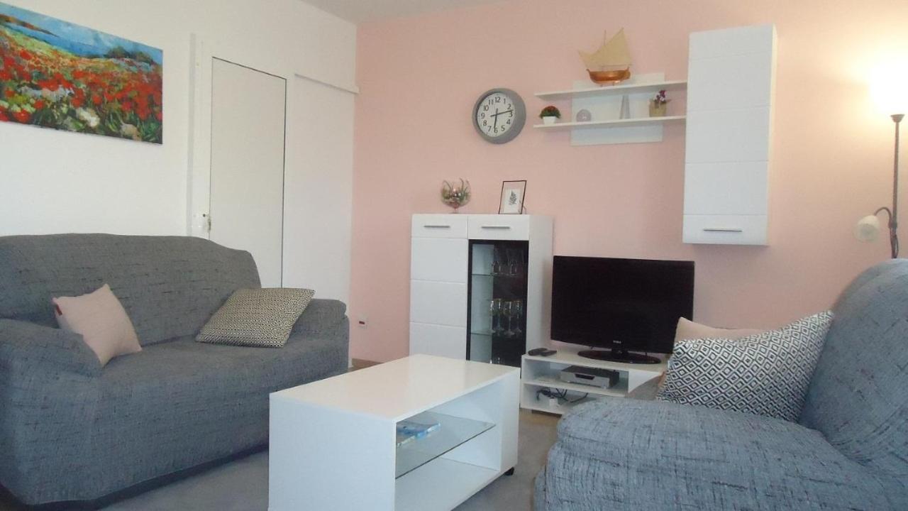 Apartment Fila - Large & Close To The Beach Makarska Dış mekan fotoğraf